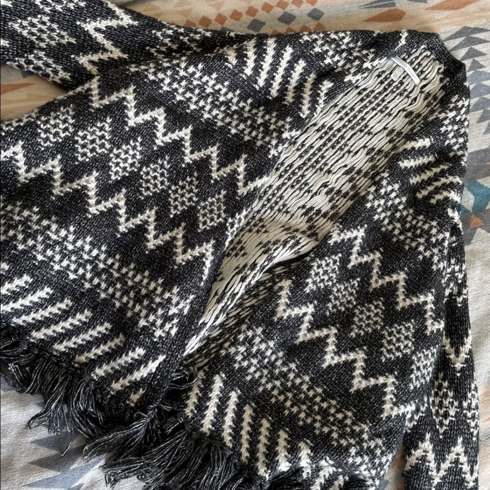 Victoria's Secret Black and White Patterned Fringe Open Cardigan